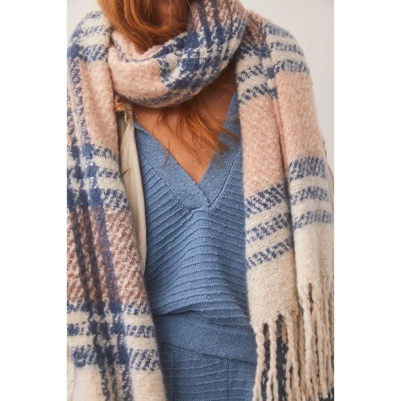 Free People Homecoming Plaid Blanket Scarf NWOT - Picture 4 of 10